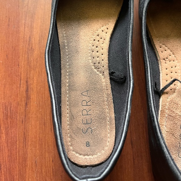 Worn Women’s Black Flats - Picture 3 of 4